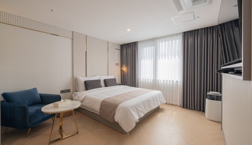 Elite Double Room, 1 King Bed, Non Smoking