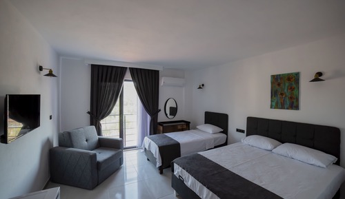Standard Triple Room, Balcony