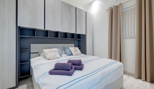 Apartment (1 Bedroom)