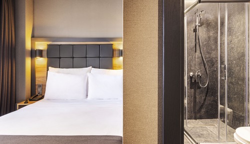 Deluxe Single Room