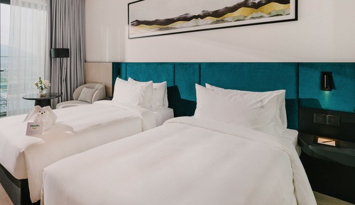 Premier Twin Room