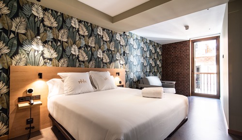 Deluxe Double or Twin Room, Balcony