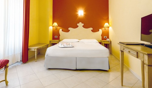 Basic Double Room