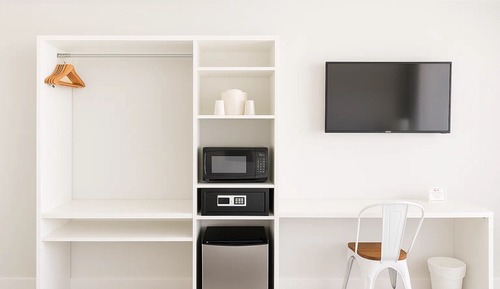 Standard Queen Room