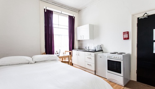 Basic Studio, Shared Bathroom