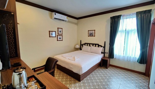 Superior Room, 1 Queen Bed
