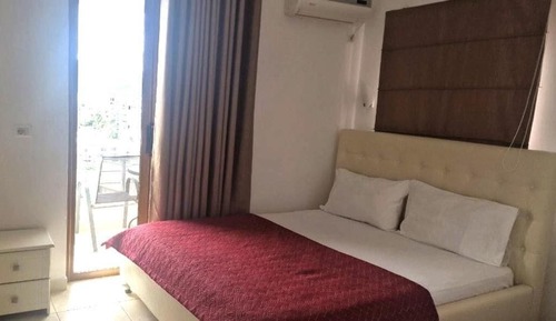 Triple Room, Balcony