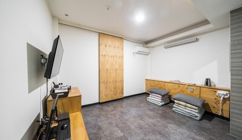 Room (Standard ondol)