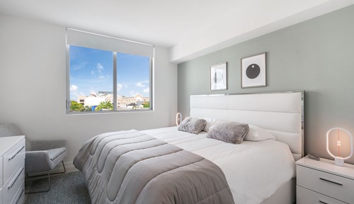 City View 2 bedroom Apartment with Balcony (High Floor)