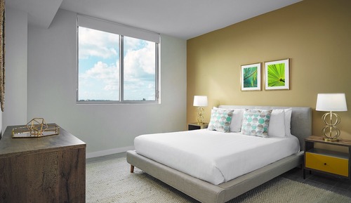 1 Bedroom with Balcony (High Floor)