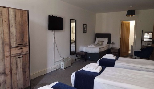 Comfort Quadruple Room