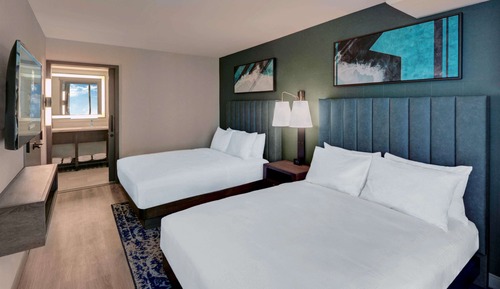 Suite, 2 Queen Beds (Two Room)