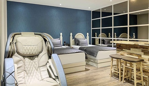 Signature Twin Room
