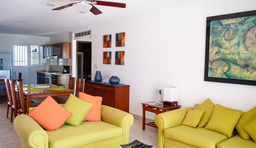 Condo, 2 Bedrooms (Beachfront, 2 Bathroom)