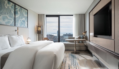 Privilege Room King Bed
