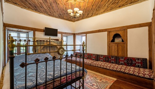 Traditional Chalet