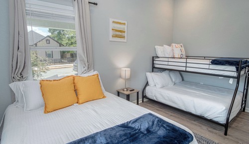 Apartment (2 Bedrooms)