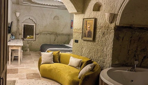 Honeymoon Room
