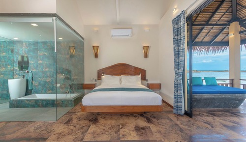 Beachfront 1 bedroom Villa