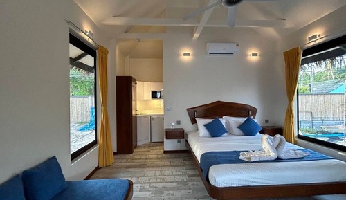 Deluxe Triple Villa with Sea View