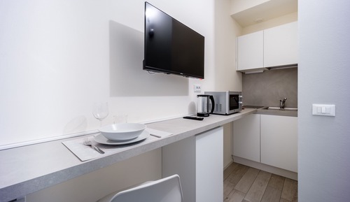 Studio, Refrigerator