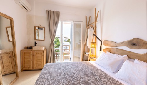 Standard Double Room, 1 Bedroom, Partial Sea View