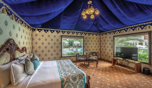 Luxury Tent, 1 Queen Bed, Private Bathroom, Garden View