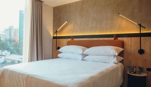 Standard Room, 1 King Bed, Non Smoking