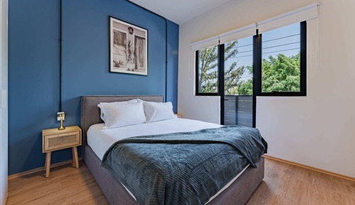 Suite, City View
