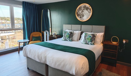 Deluxe Room, Harbor View