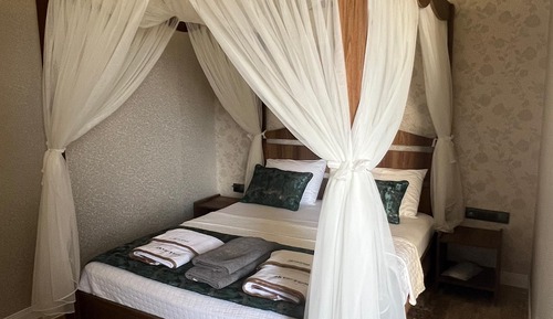 Economy Room