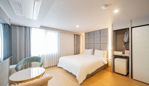 Basic Double Room