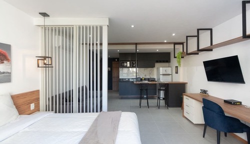 Standard Studio (493229 )