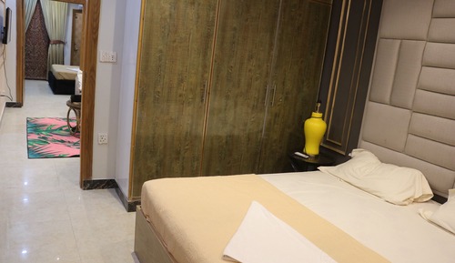 Executive Apartment