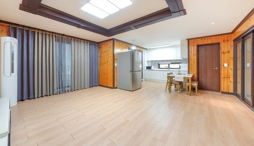 Basic Room, 3 Bedrooms (dancherum)