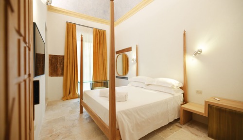 Junior Suite, City View