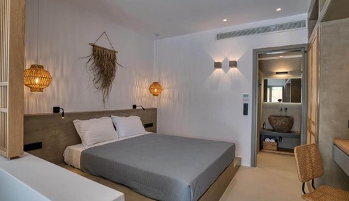 Suite, Garden View