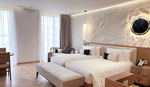 Deluxe Room, 2 Twin Beds, Ocean View