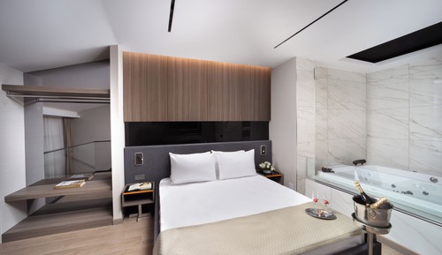 Premium Room