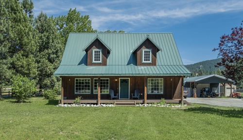 House, 2 Bedrooms