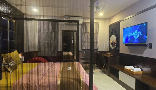 Romantic Double Room Single Use, 1 Queen Bed