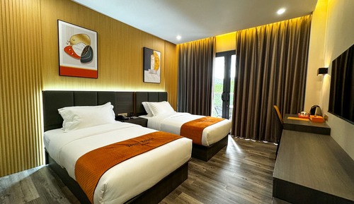 Premier Twin Room
