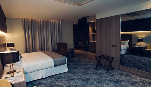 Executive Studio
