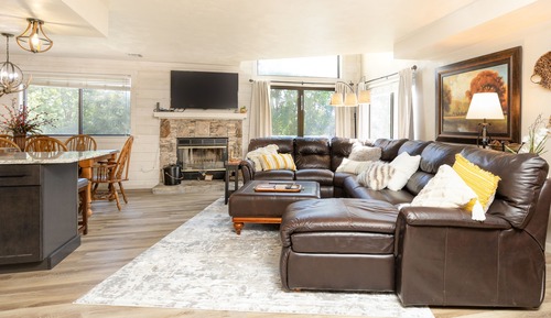 Condo, 3 Bedrooms