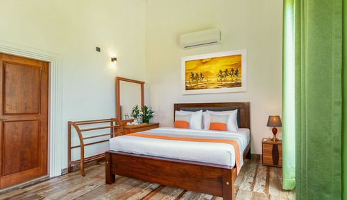 Premier Room