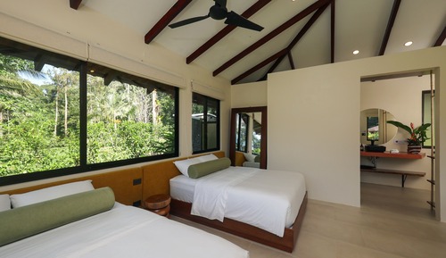 Carate Rainforest Villa
