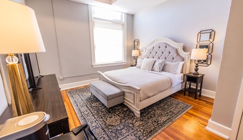 Basic Double Room, 1 Queen Bed