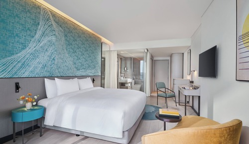Deluxe Room, 1 King Bed, Balcony, Sea View