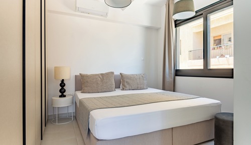 Studio, Multiple Bedrooms, Balcony, City View