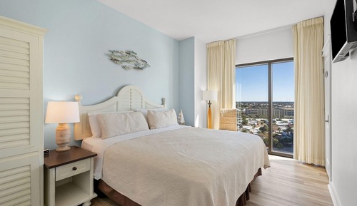 Condo, 2 Bedrooms